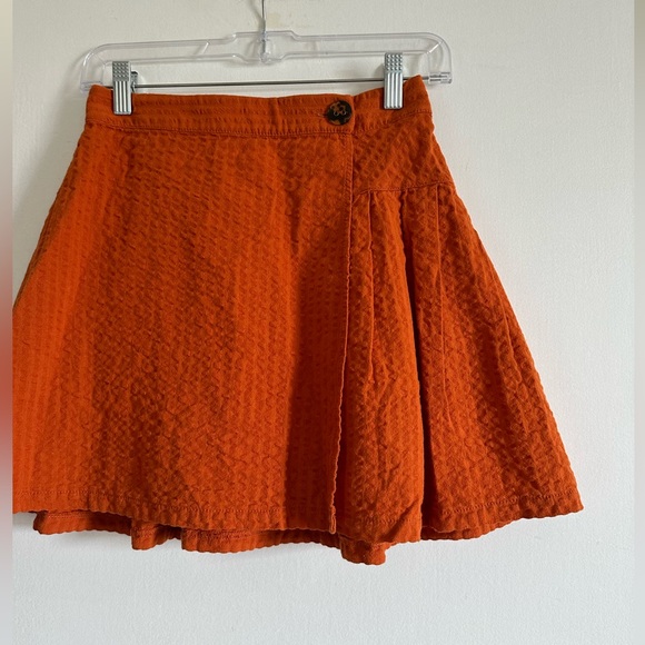 NWT Urban Outfitters Seersucker Pleated Faux Wrap Textured Mini Skirt Size XS - Picture 4 of 13